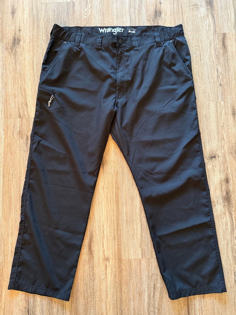 Wrangler Outdoor Men’s Black Utility Pants Size 44x30
